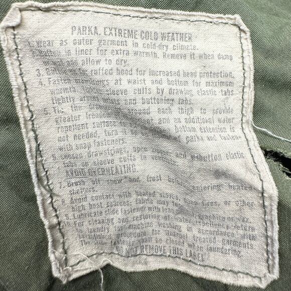 Vintage 70s US Army M-65 Fishtail Parka OG-107 Hood Jacket Small Cold Weather - Picture 5 of 16